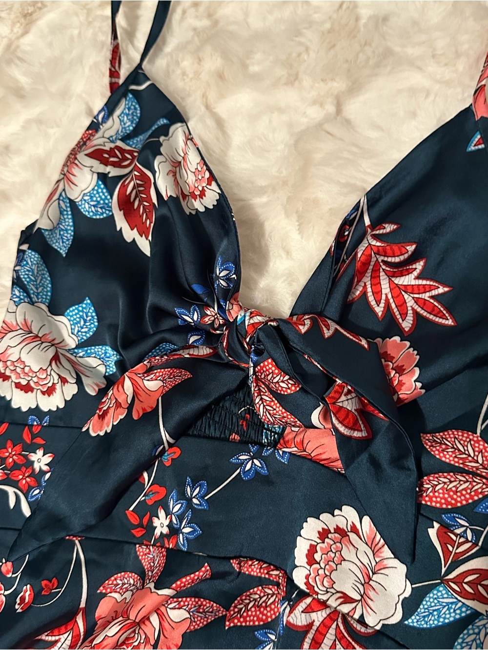 Elegant Maxi Floral Dress in Super Dark Green - Picture 4 of 4